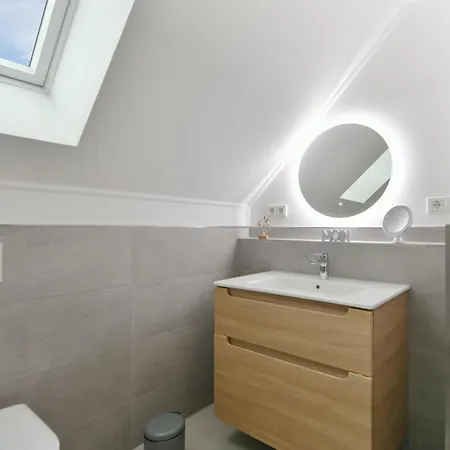 Haus Christa 4 *